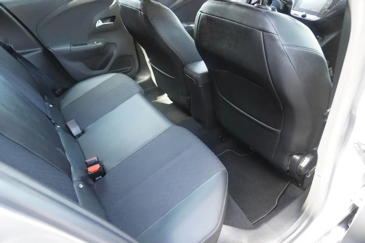 1.2 102pk GS Line | Cruise Control | Climate Control | Camera | Digitaal Dash