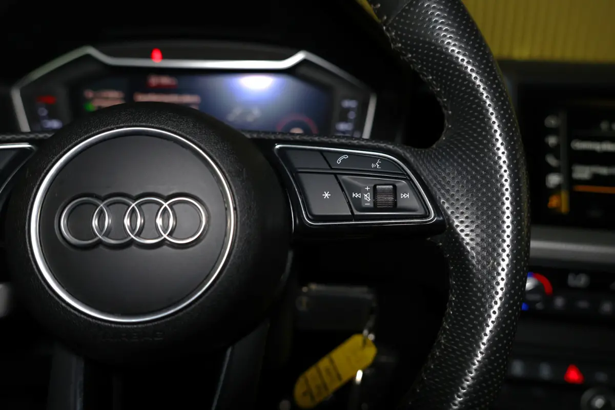 30 TFSI Advanced S LINE epic AUTOM AAT CARPLAY VIRTUAL CRUISE "19