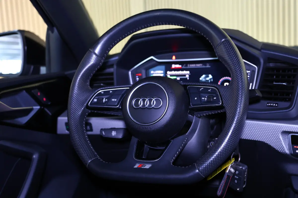 30 TFSI Advanced S LINE epic AUTOM AAT CARPLAY VIRTUAL CRUISE "19