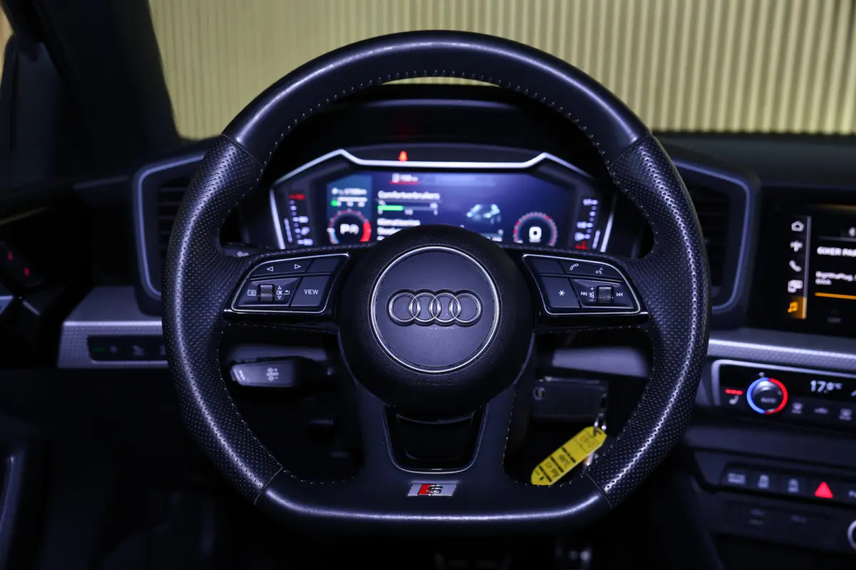 30 TFSI Advanced S LINE epic AUTOM AAT CARPLAY VIRTUAL CRUISE "19