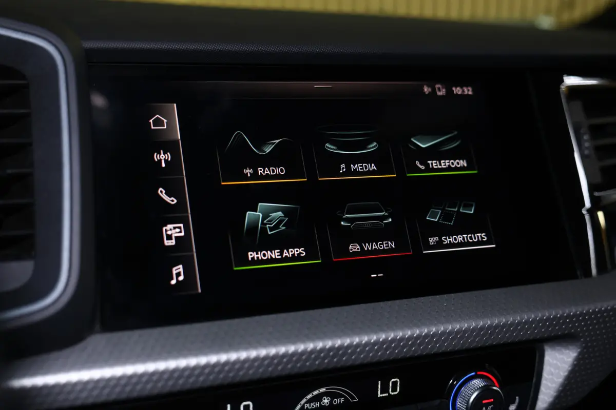 30 TFSI Advanced S LINE epic AUTOM AAT CARPLAY VIRTUAL CRUISE "19