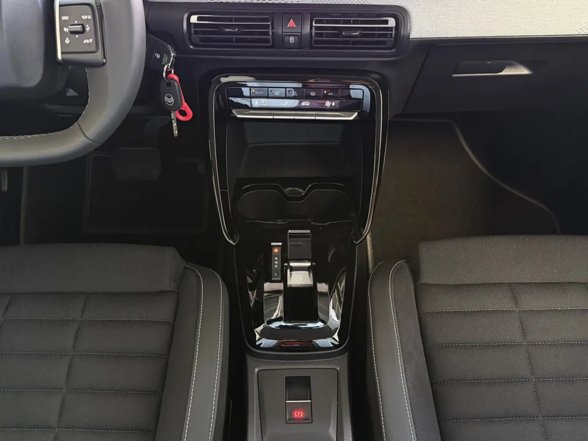 Hybrid 145pk e-DCS6 MAX | Nieuwste model | Navi | Camera | CarPlay/Android Auto | Fabrieksgarantie ✅