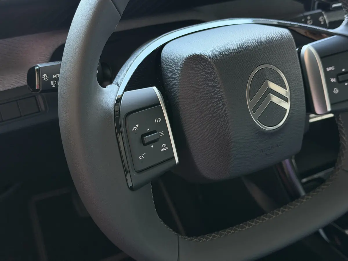 Hybrid 145pk e-DCS6 MAX | Nieuwste model | Navi | Camera | CarPlay/Android Auto | Fabrieksgarantie ✅