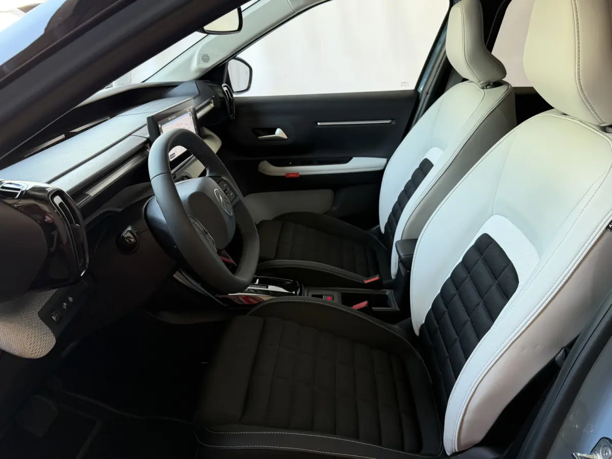 Hybrid 145pk e-DCS6 MAX | Nieuwste model | Navi | Camera | CarPlay/Android Auto | Fabrieksgarantie ✅