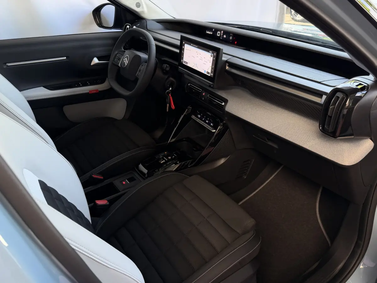 Hybrid 145pk e-DCS6 MAX | Nieuwste model | Navi | Camera | CarPlay/Android Auto | Fabrieksgarantie ✅
