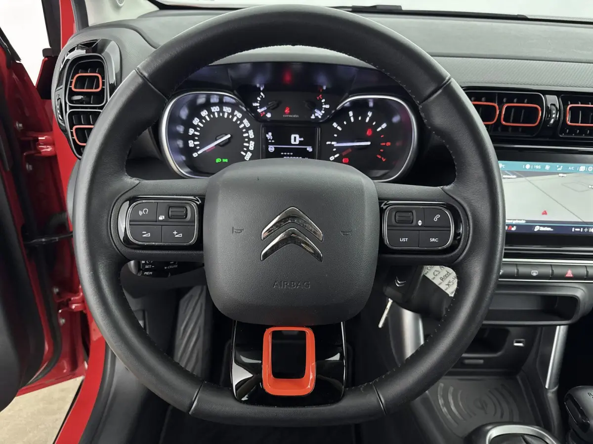 1.2 PureTech S&S Feel | Trekhaak | Navigatie| Parkeersensoren | Cruise Controle | Apple Carplay |