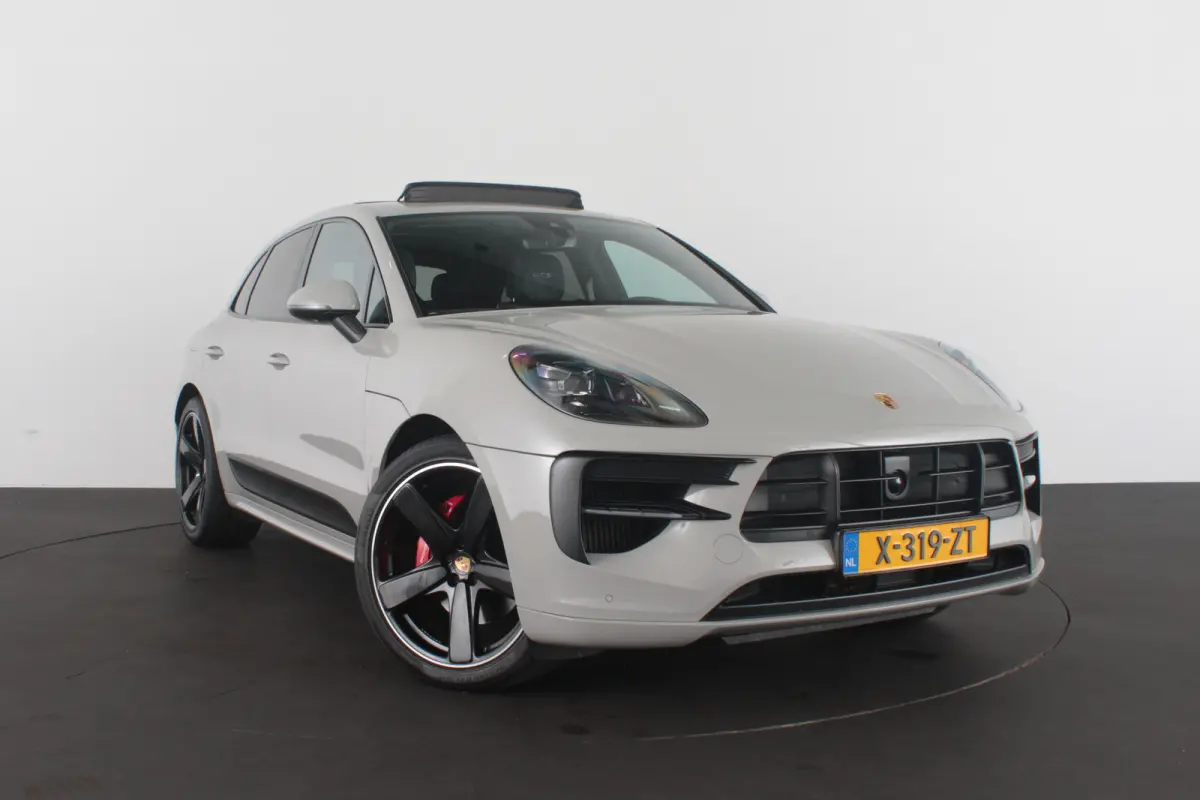 2.9 GTS > Pano.schuif/Sport-chrono/Luchtvering/21inch
