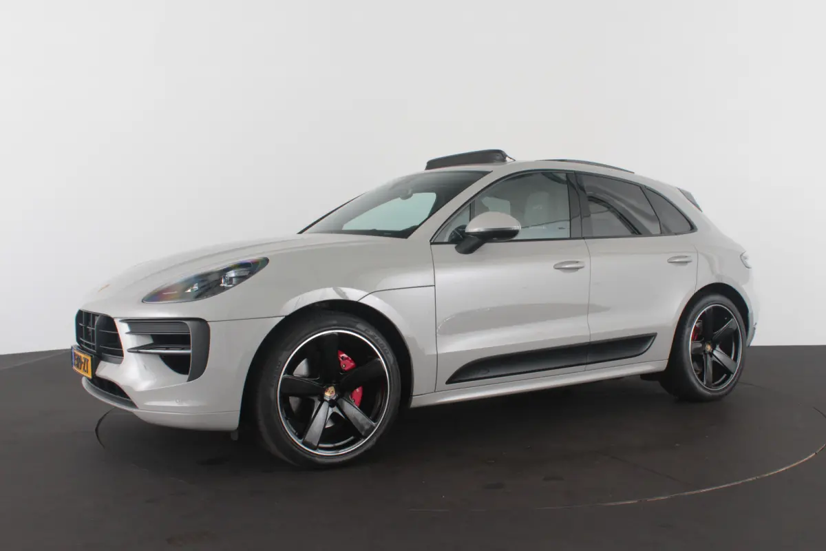 2.9 GTS > Pano.schuif/Sport-chrono/Luchtvering/21inch