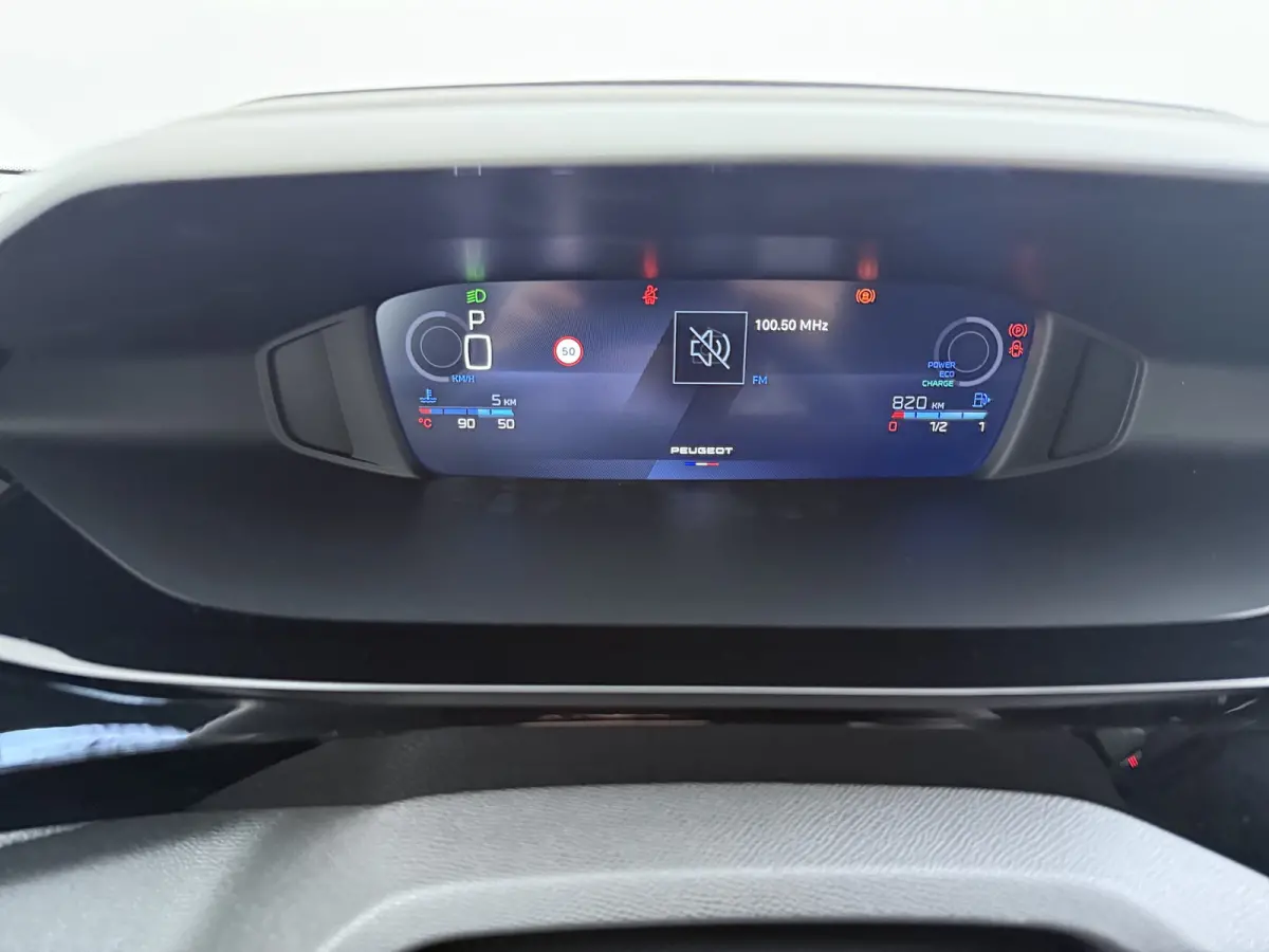 | Demo Deal | 1.2 Hybrid 145 e-DCS6 Allure | Cruise control adaptief met Stop&Go | Full-LED koplampen | Lichtmetalen velgen 17"