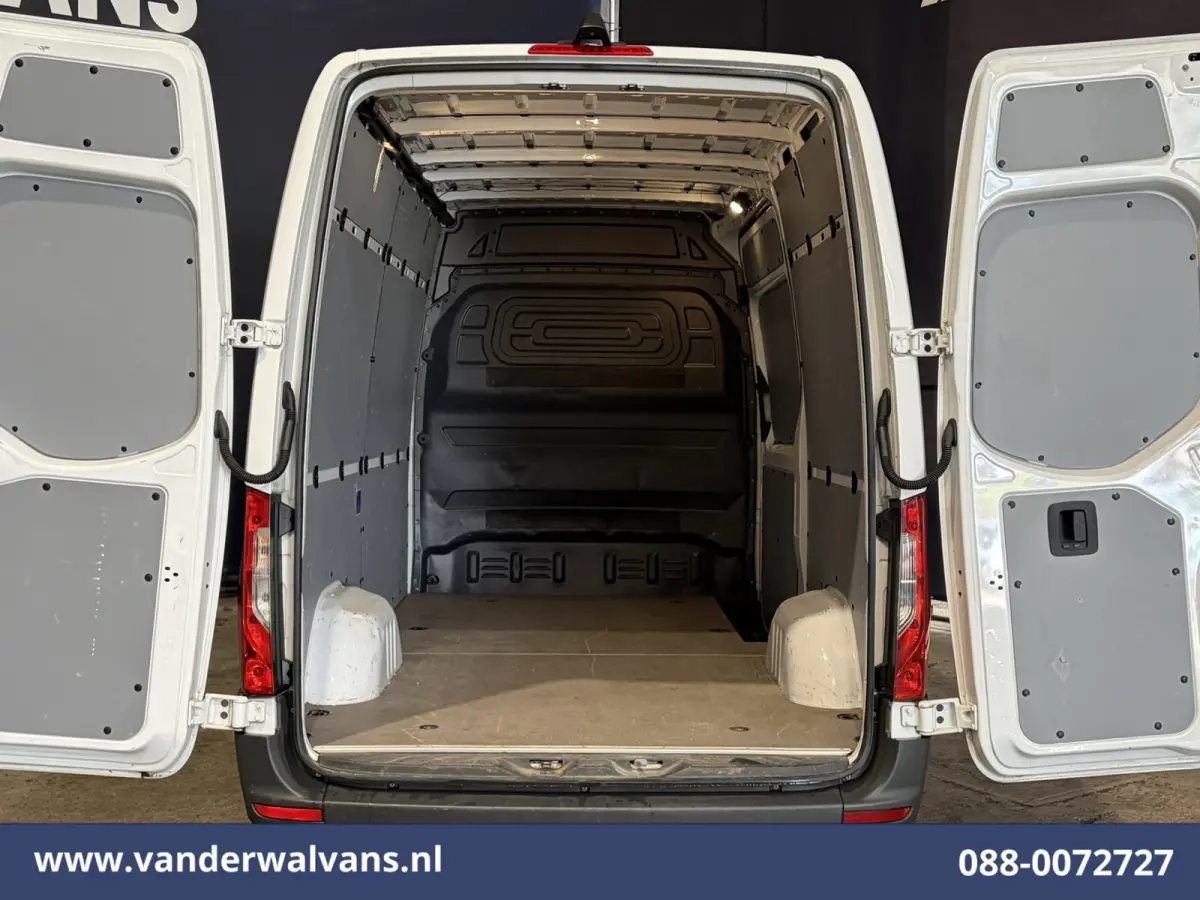 311 CDI L2H2 2025 model Euro6 Airco | XXL MBUX | Apple Carplay | Camera | Adaptieve Cruisecontrol Bijrijdersbank