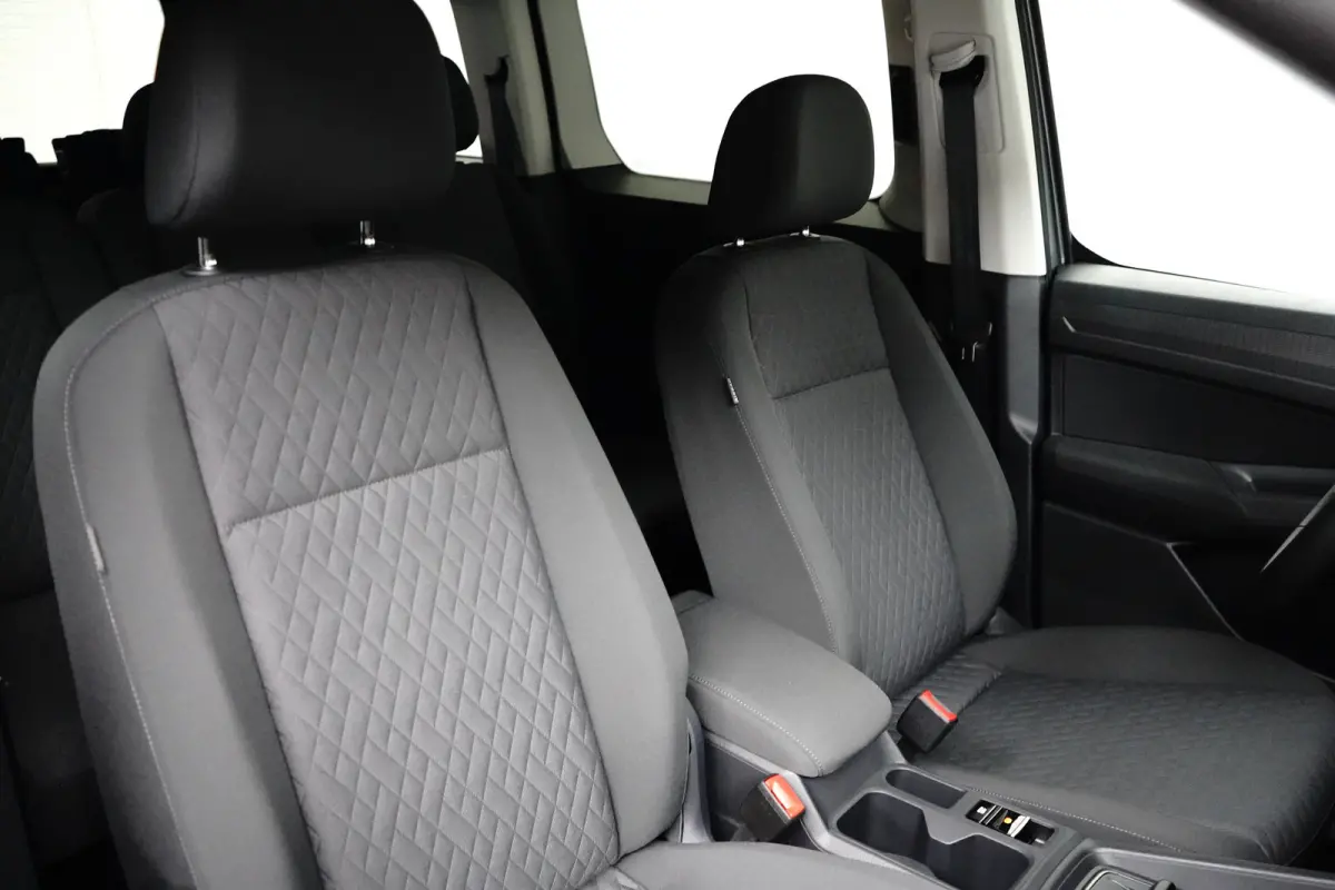 Maxi 1.5 eHybrid 150PK DSG-6 Life | 7 ZITS | NAVI BY APP | STOELVERW. | WINTERPAKKET | NIEUWSTAAT!