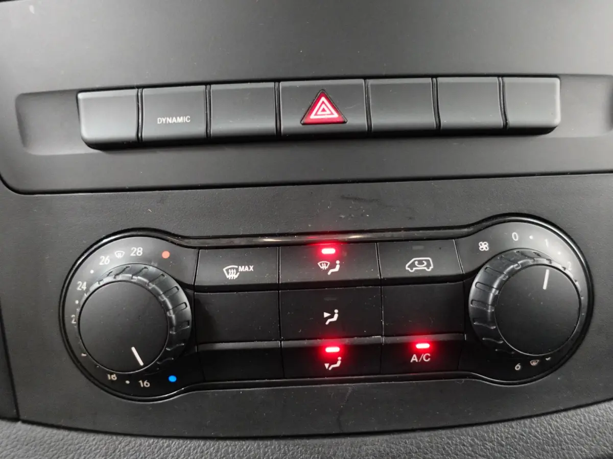 Lang 66 kWh Automaat Airco Cruise Leder Camera Navigatie
