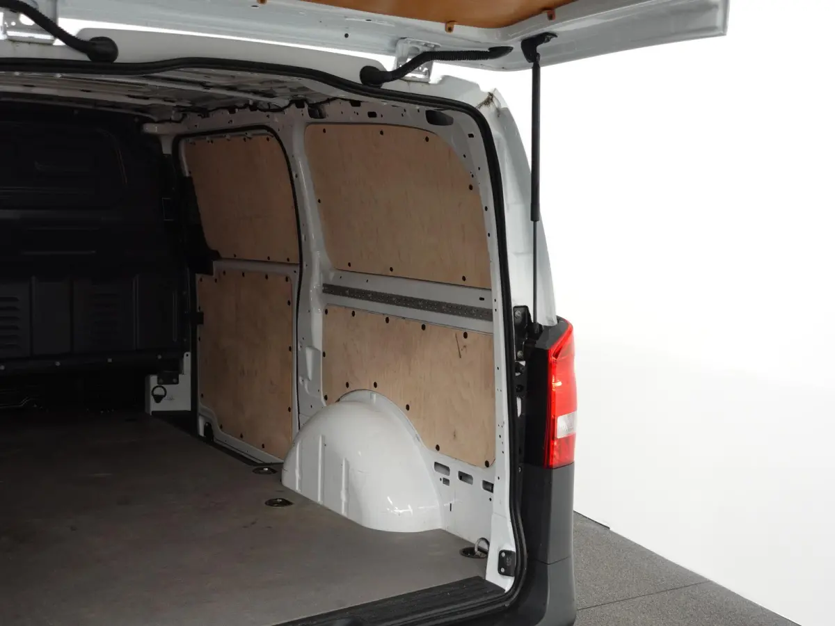 Lang 66 kWh Automaat Airco Cruise Leder Camera Navigatie