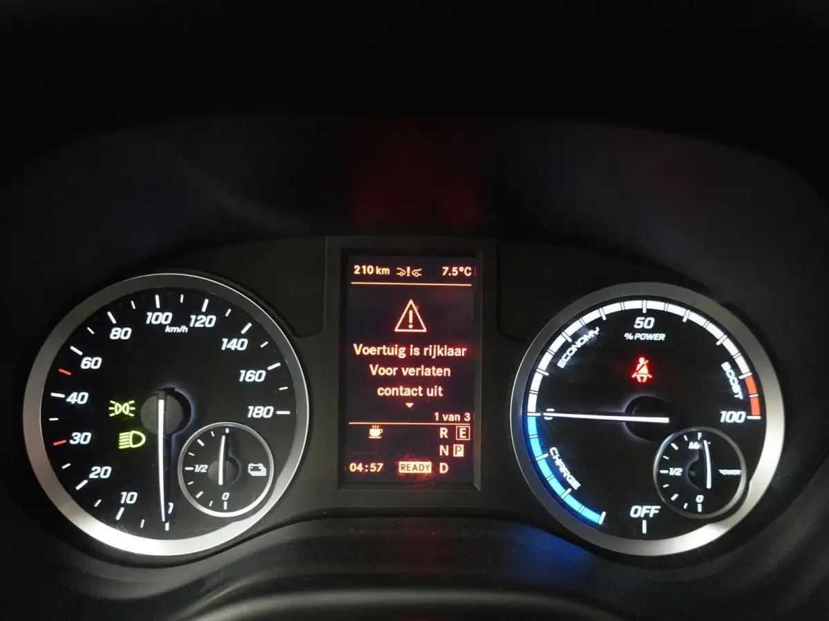 Lang 66 kWh Automaat Airco Cruise Leder Camera Navigatie