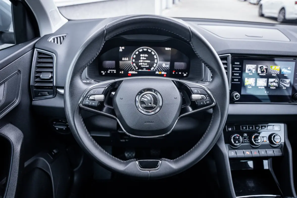 1.0 TSI Business Edition | Achteruitrijcamera | Apple Carplay/Android Auto|telefoonintegratie premium | Extra getint glas