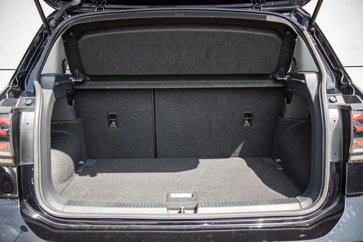 1.0 TSI 95pk Life Edition | Voorstoelen Verwarmd | Multimedia Pakket | 17" Velgen