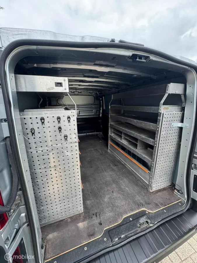 bestel 2.0 DCi 150 T30 L2H1 Advance automaat