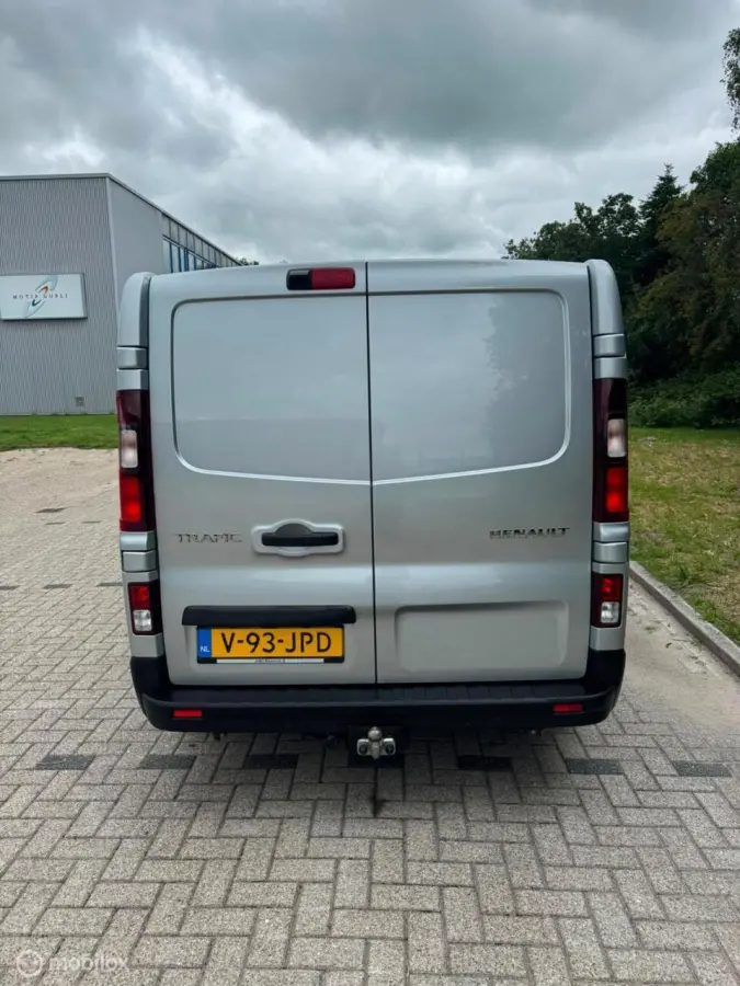 bestel 2.0 DCi 150 T30 L2H1 Advance automaat