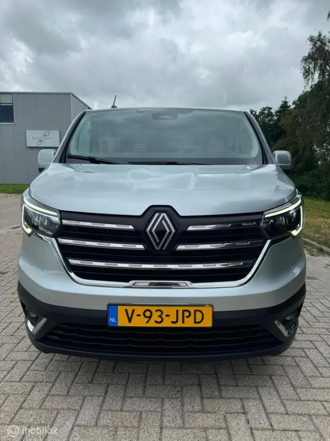 bestel 2.0 DCi 150 T30 L2H1 Advance automaat