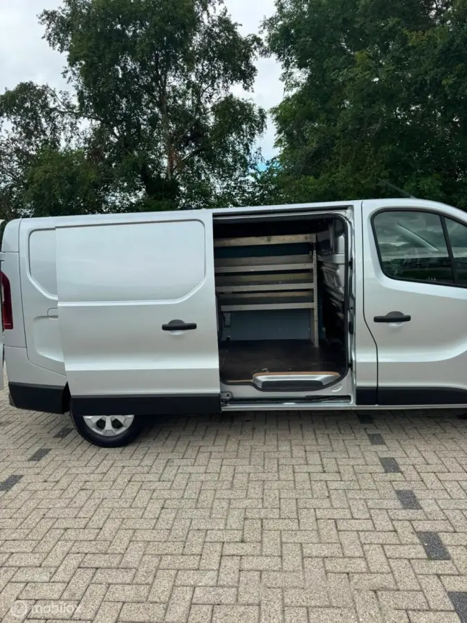 bestel 2.0 DCi 150 T30 L2H1 Advance automaat