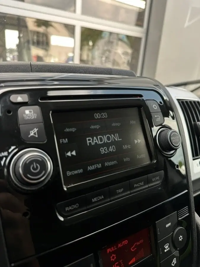35H 2.3 MultiJet Bakwagen met laadklep > 1067kg Laadvermogen/ Meubelbak met laadklep