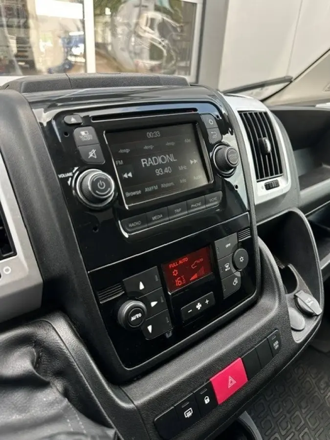 35H 2.3 MultiJet Bakwagen met laadklep > 1067kg Laadvermogen/ Meubelbak met laadklep