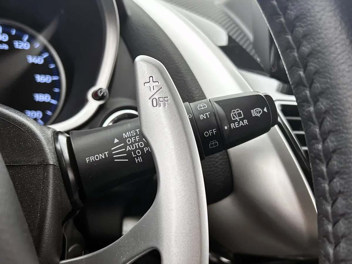 2.4 PHEV Intense+ Hybride / Navigatie / 1/2 Leder / Pdc. / Airco-ecc./ Radio multimedia / Apk nieuw