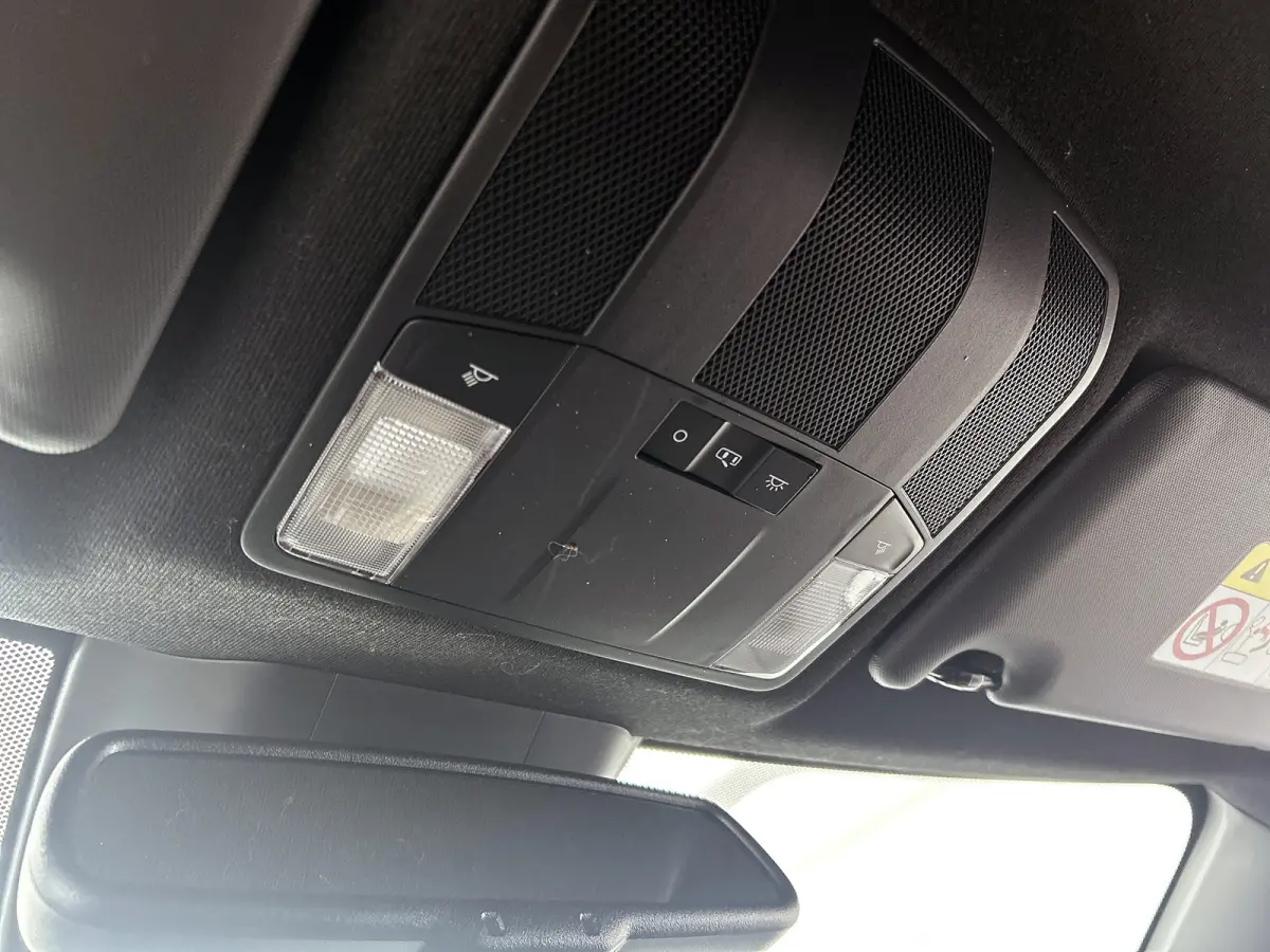2.4 PHEV Intense+ Hybride / Navigatie / 1/2 Leder / Pdc. / Airco-ecc./ Radio multimedia / Apk nieuw