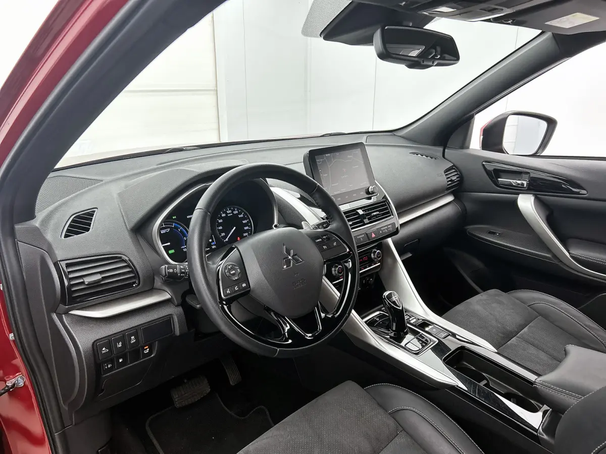 2.4 PHEV Intense+ Hybride / Navigatie / 1/2 Leder / Pdc. / Airco-ecc./ Radio multimedia / Apk nieuw