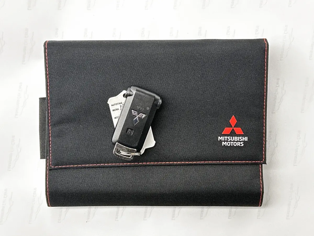 2.4 PHEV Intense+ Hybride / Navigatie / 1/2 Leder / Pdc. / Airco-ecc./ Radio multimedia / Apk nieuw