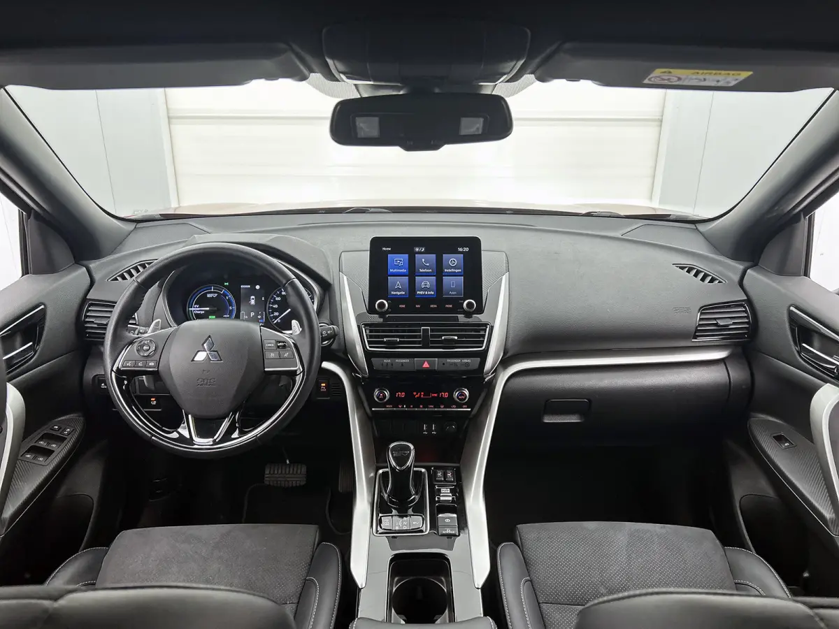2.4 PHEV Intense+ Hybride / Navigatie / 1/2 Leder / Pdc. / Airco-ecc./ Radio multimedia / Apk nieuw