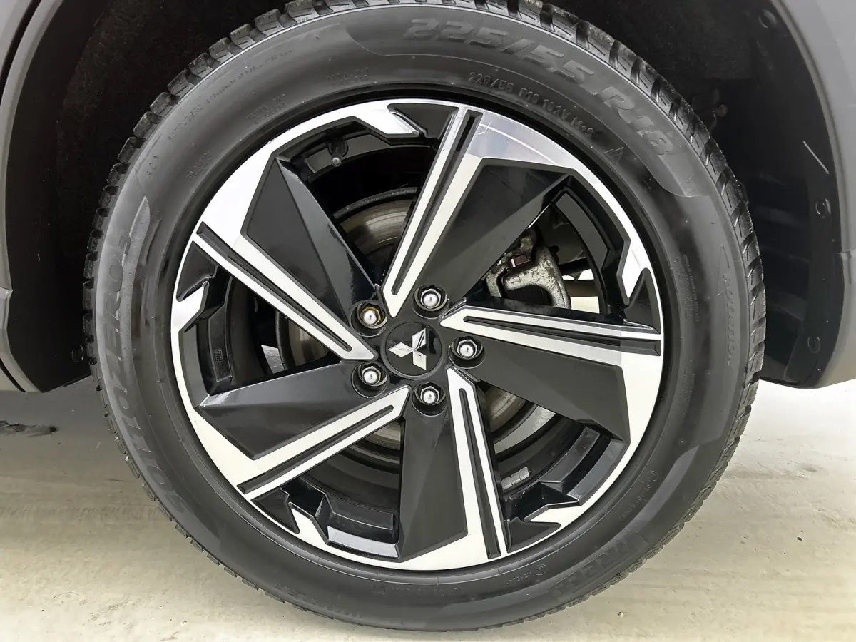 2.4 PHEV Intense+ Hybride / Navigatie / 1/2 Leder / Pdc. / Airco-ecc./ Radio multimedia / Apk nieuw