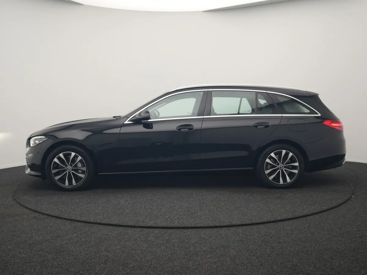 300 e PHEV 313pk Dealer O.H | Adaptive Cruise | Camera | Apple Carplay | BLIS | Sportstoelen Verwarmd | Virtual Cockpit | Navigatie | DAB | 17"L.M | Plug In Hybrid |
