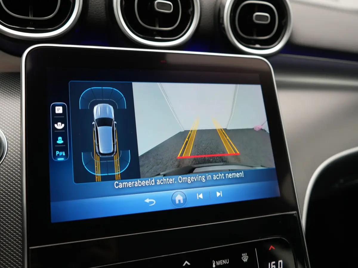 300 e PHEV 313pk Dealer O.H | Adaptive Cruise | Camera | Apple Carplay | BLIS | Sportstoelen Verwarmd | Virtual Cockpit | Navigatie | DAB | 17"L.M | Plug In Hybrid |