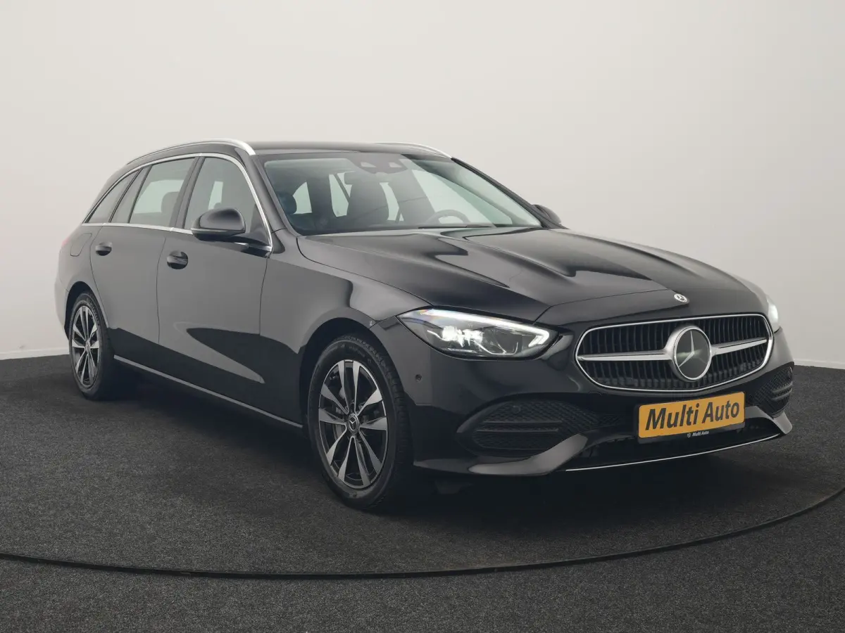 300 e PHEV 313pk Dealer O.H | Adaptive Cruise | Camera | Apple Carplay | BLIS | Sportstoelen Verwarmd | Virtual Cockpit | Navigatie | DAB | 17"L.M | Plug In Hybrid |