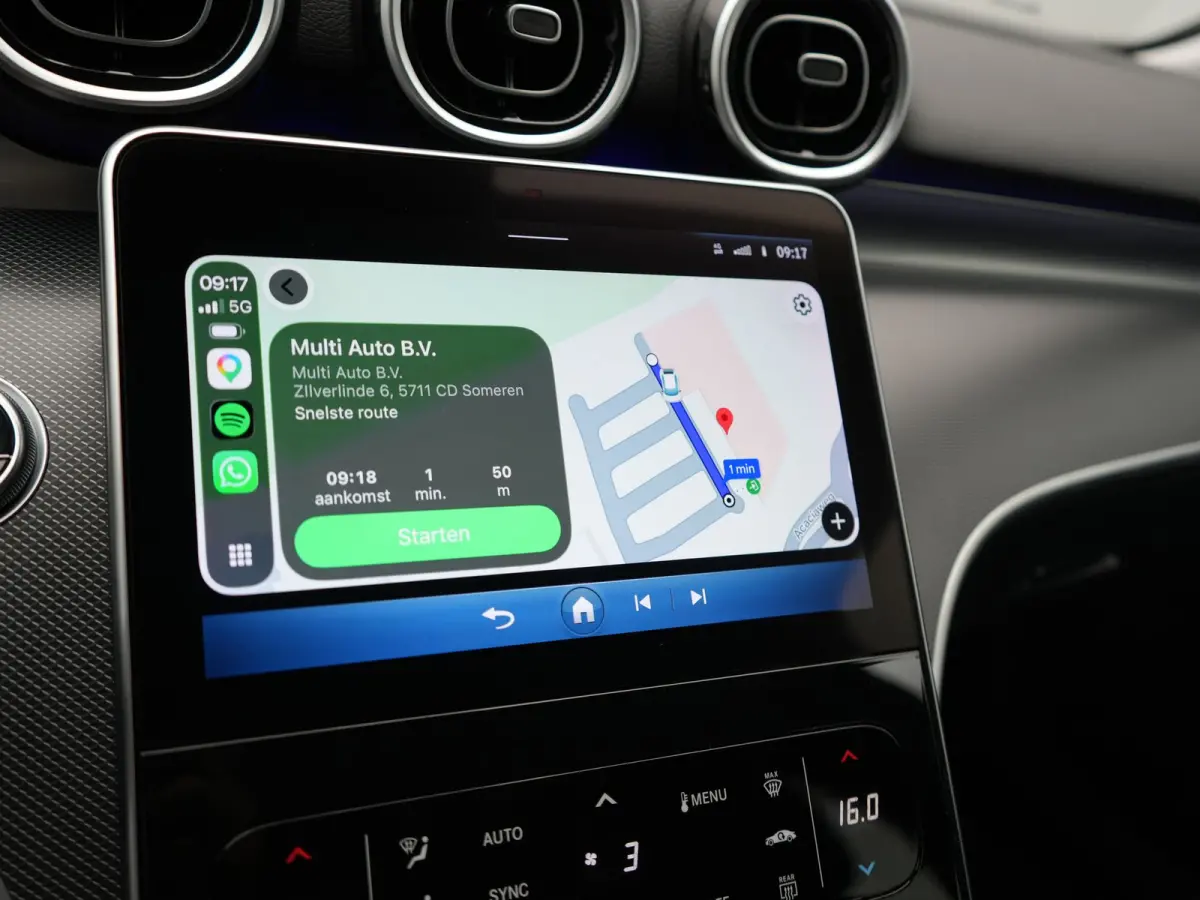 300 e PHEV 313pk Dealer O.H | Adaptive Cruise | Camera | Apple Carplay | BLIS | Sportstoelen Verwarmd | Virtual Cockpit | Navigatie | DAB | 17"L.M | Plug In Hybrid |