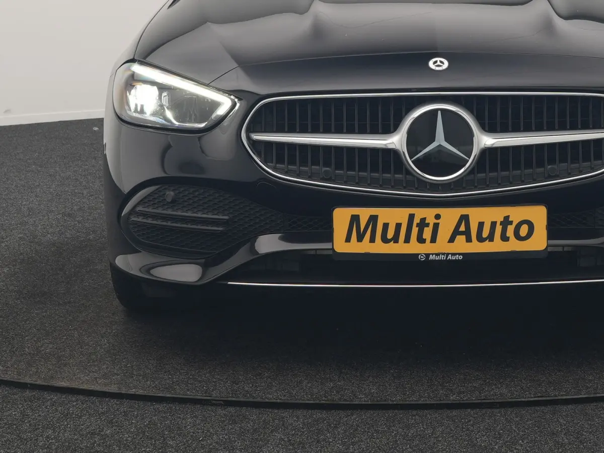 300 e PHEV 313pk Dealer O.H | Adaptive Cruise | Camera | Apple Carplay | BLIS | Sportstoelen Verwarmd | Virtual Cockpit | Navigatie | DAB | 17"L.M | Plug In Hybrid |
