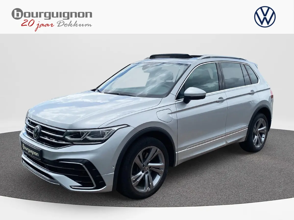 1.4 TSI eHybrid R-Line Business+ | PHEV | Trekhaak | Pano | A.cam | Winterpakket | 245Pk | SOH 89% |