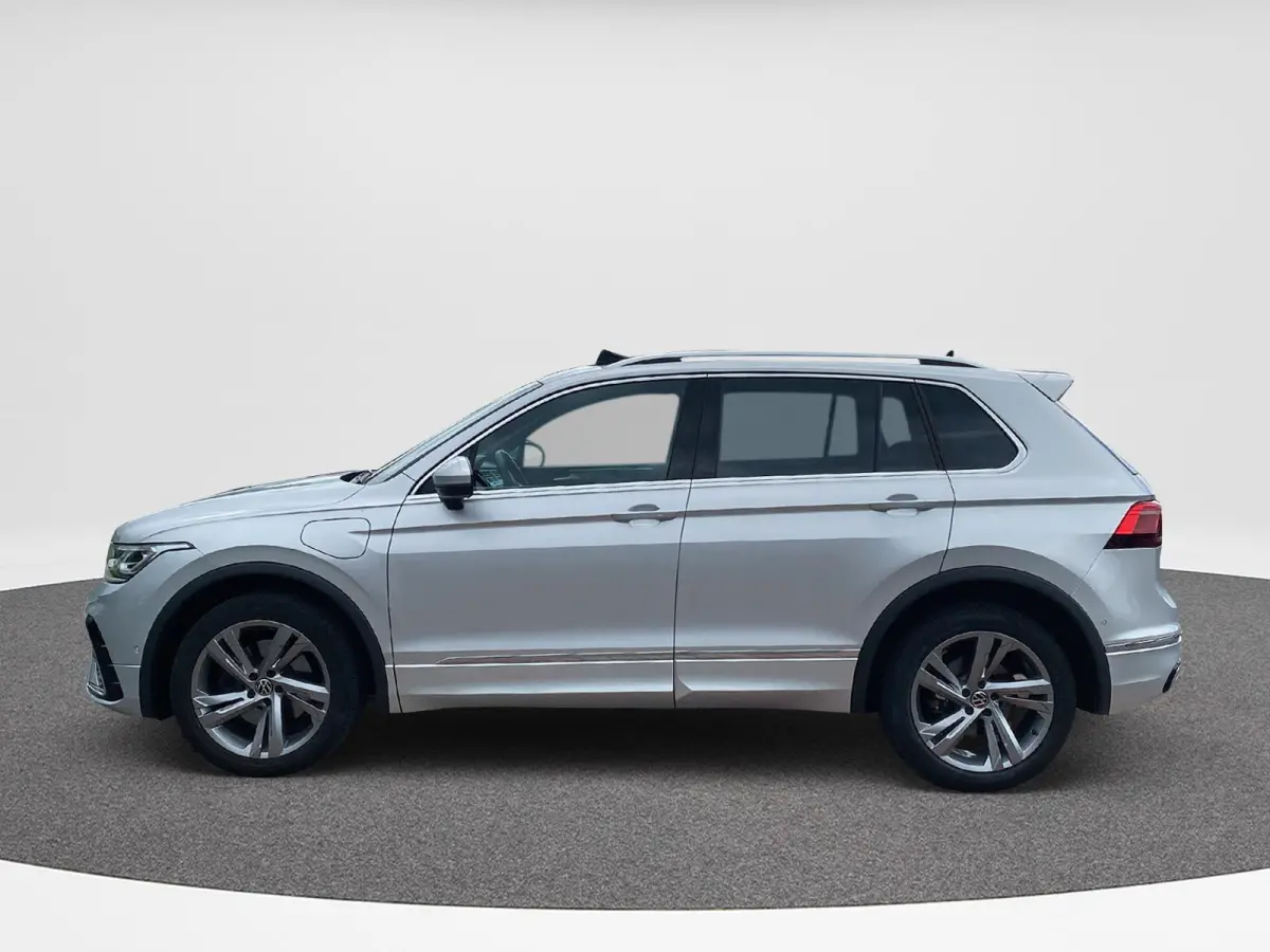 1.4 TSI eHybrid R-Line Business+ | PHEV | Trekhaak | Pano | A.cam | Winterpakket | 245Pk | SOH 89% |