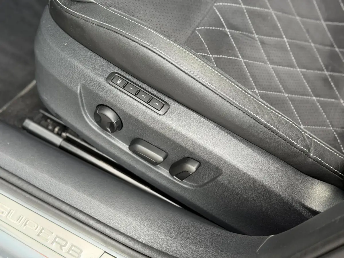 1.4 TSI iV Sportline Business Panodak|ACC|Camer