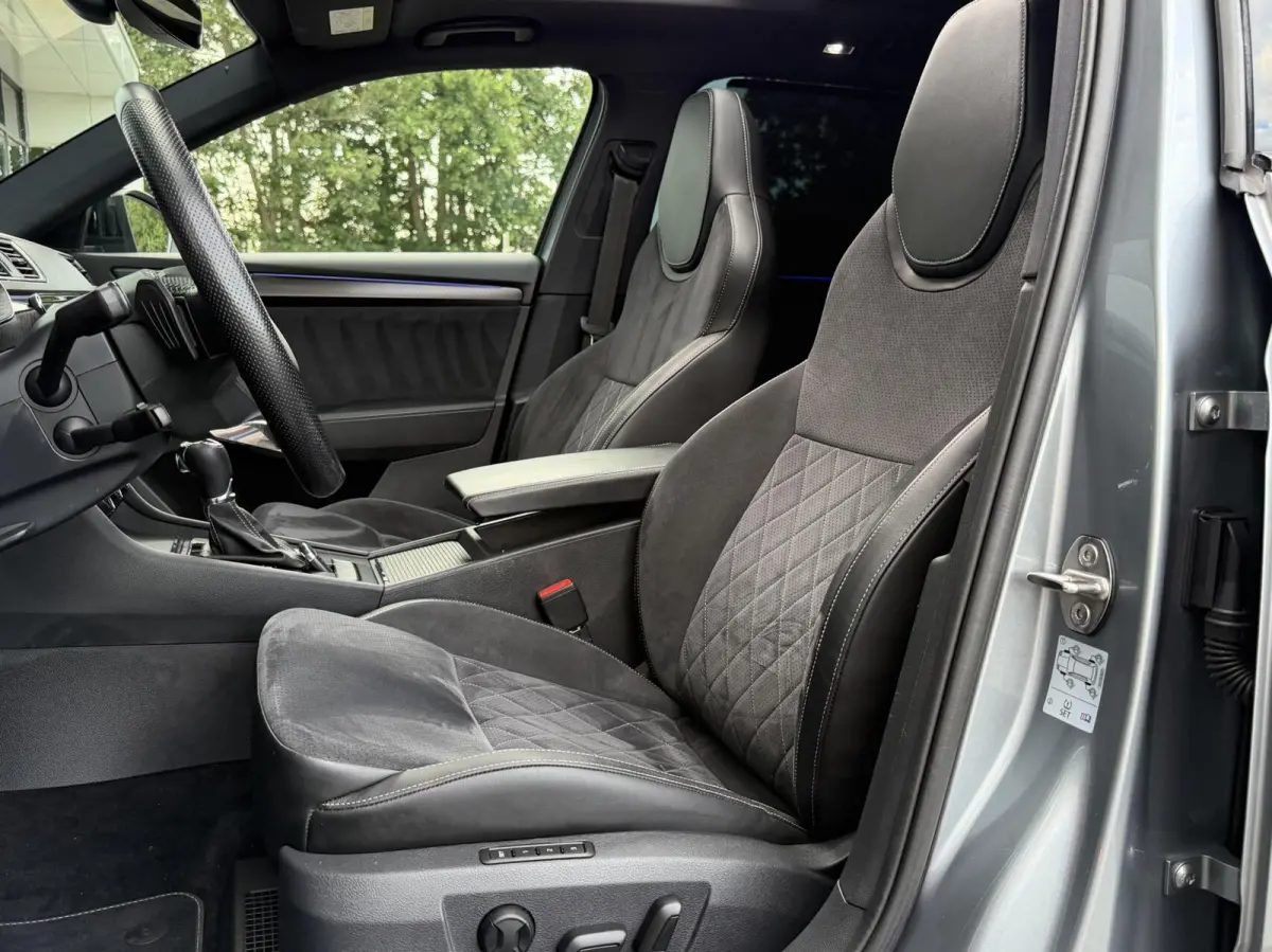 1.4 TSI iV Sportline Business Panodak|ACC|Camer