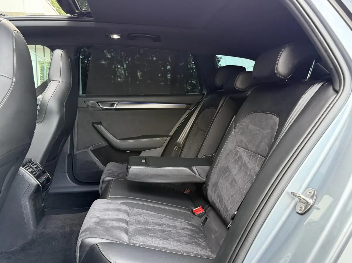 1.4 TSI iV Sportline Business Panodak|ACC|Camer