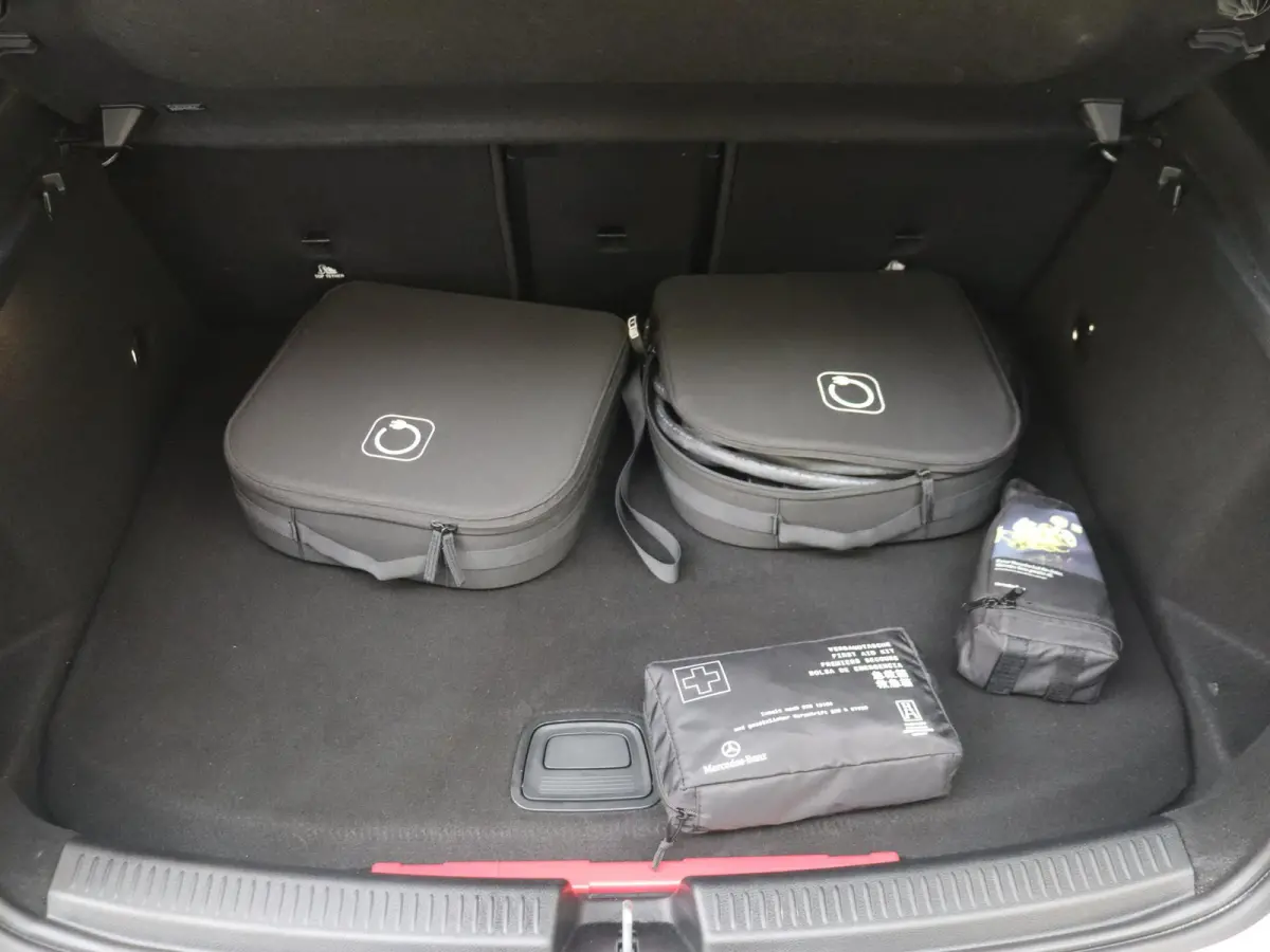 250 e Business Solution AMG / Panaroma-dak / Memory-Stoelen / 360Graden-Camera /
