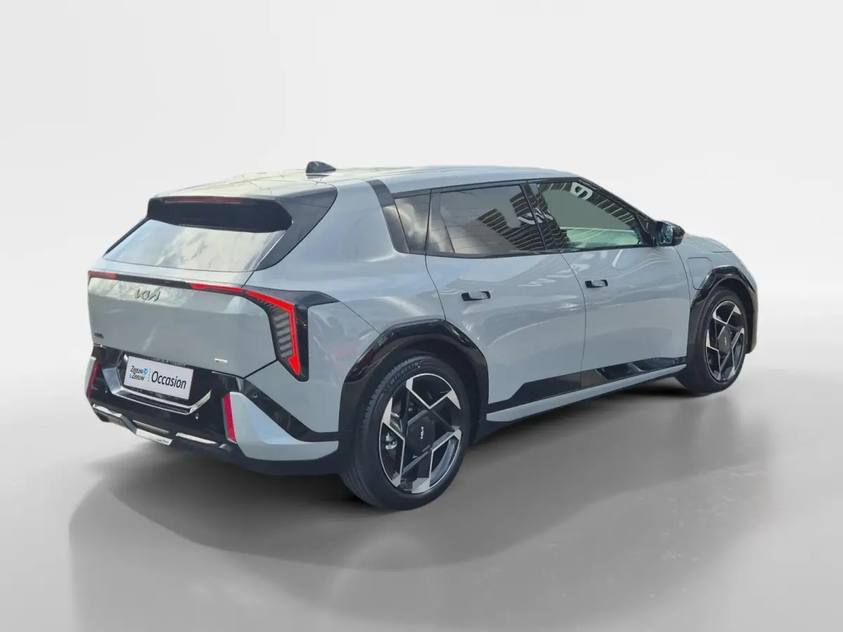 GT-Line Business Edition 81.4 kWh | Climate Control | Cruise Control | Stoelverwarming | Stuurverwarming | Dode Hoek Indicatie | Apple Carplay/Android Auto | Camera | Zwarte Logo's |