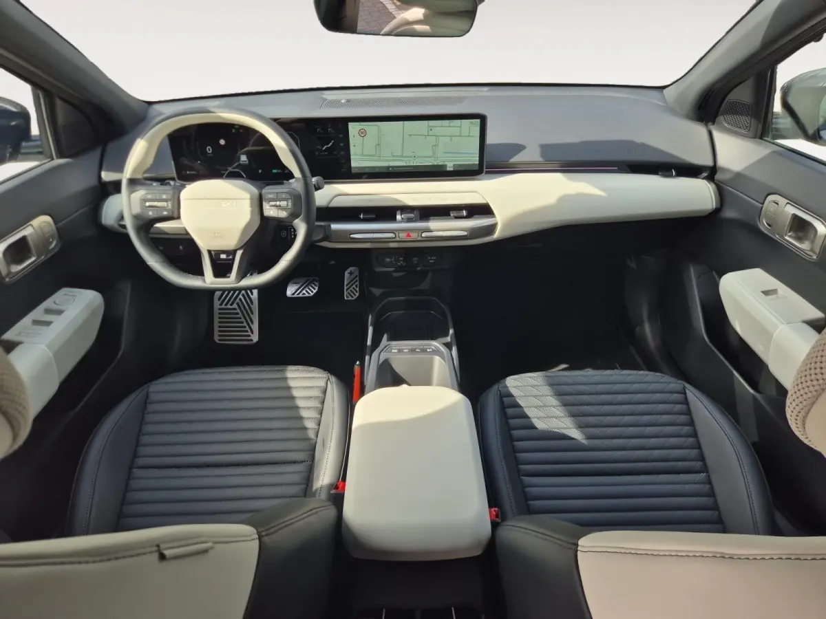 GT-Line Business Edition 81.4 kWh | Climate Control | Cruise Control | Stoelverwarming | Stuurverwarming | Dode Hoek Indicatie | Apple Carplay/Android Auto | Camera | Zwarte Logo's |