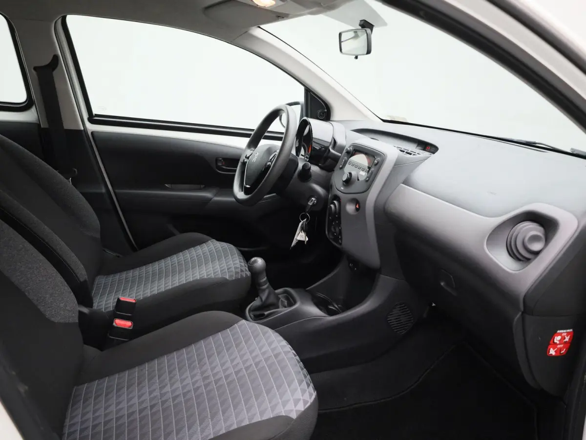 1.0 e-VTi Active | DEMO | AIRCO | BLUETOOTH TELEFOON | 5-DEURS | MULTIFUNCTIONEEL STUURWIEL |