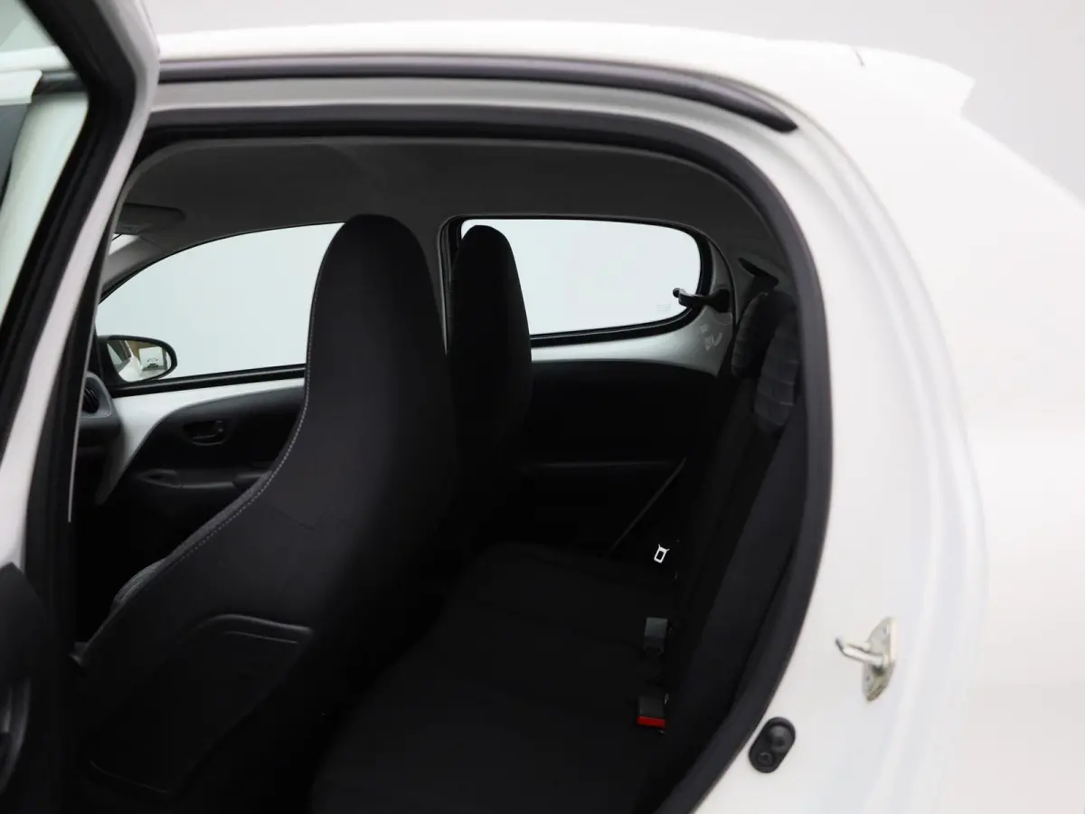 1.0 e-VTi Active | DEMO | AIRCO | BLUETOOTH TELEFOON | 5-DEURS | MULTIFUNCTIONEEL STUURWIEL |