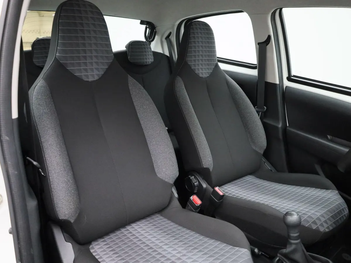 1.0 e-VTi Active | DEMO | AIRCO | BLUETOOTH TELEFOON | 5-DEURS | MULTIFUNCTIONEEL STUURWIEL |