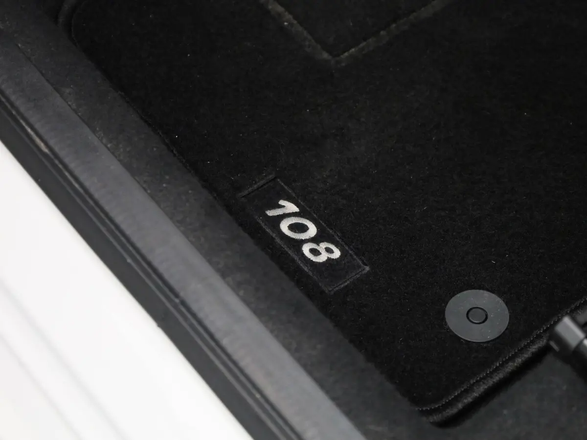 1.0 e-VTi Active | DEMO | AIRCO | BLUETOOTH TELEFOON | 5-DEURS | MULTIFUNCTIONEEL STUURWIEL |