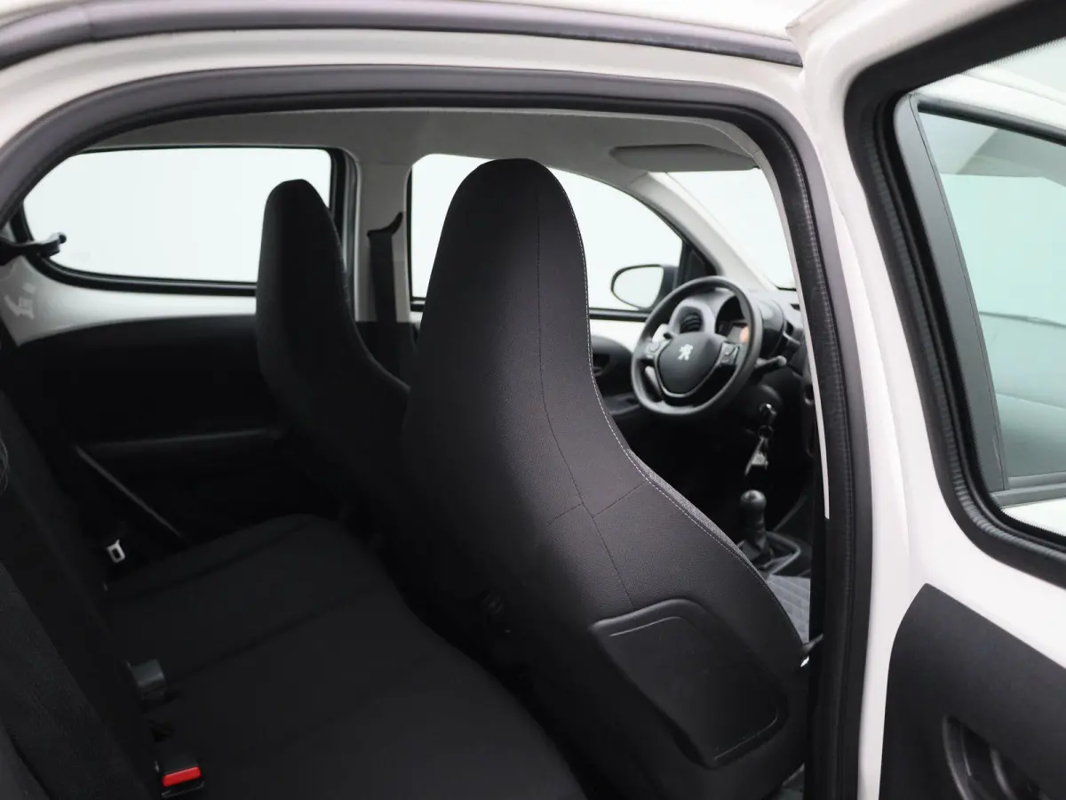 1.0 e-VTi Active | DEMO | AIRCO | BLUETOOTH TELEFOON | 5-DEURS | MULTIFUNCTIONEEL STUURWIEL |
